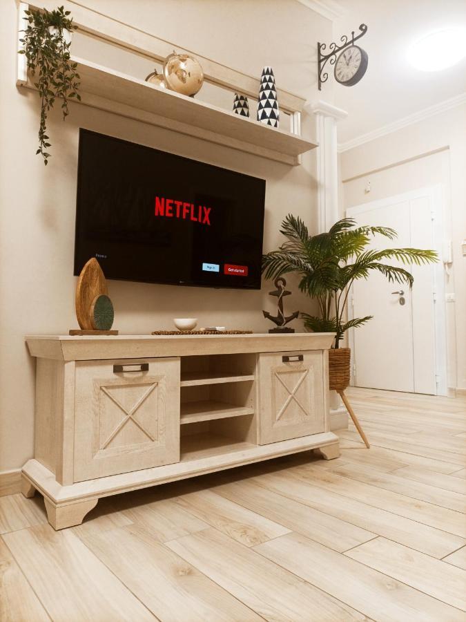 Luxury Beach House Торваяника Экстерьер фото